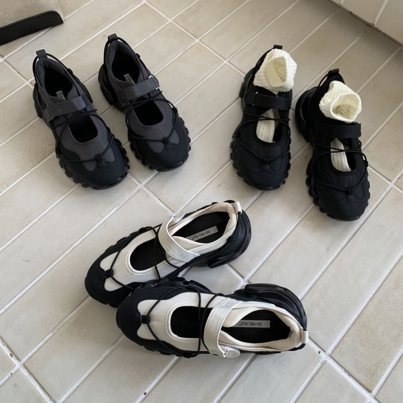 Sneaker Care - Sportowe, masywne buty Mary Jane na