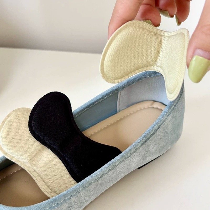 Samoprzylepne gąbkowe nakładki – Sneaker Care recenzja i cena